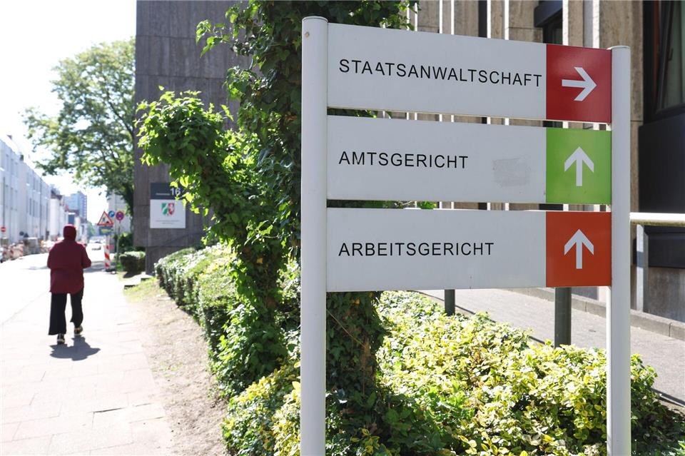 Die Zahl der Arbeitsgerichte in NRW soll halbiert werden. (Archivbild)Friso Gentsch/dpa