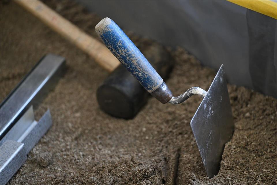 Die Zahl der Erwerbstätigen sank in Thüringen zum dritten Mal in Folge. (Symbolbild)Arne Dedert/dpa
