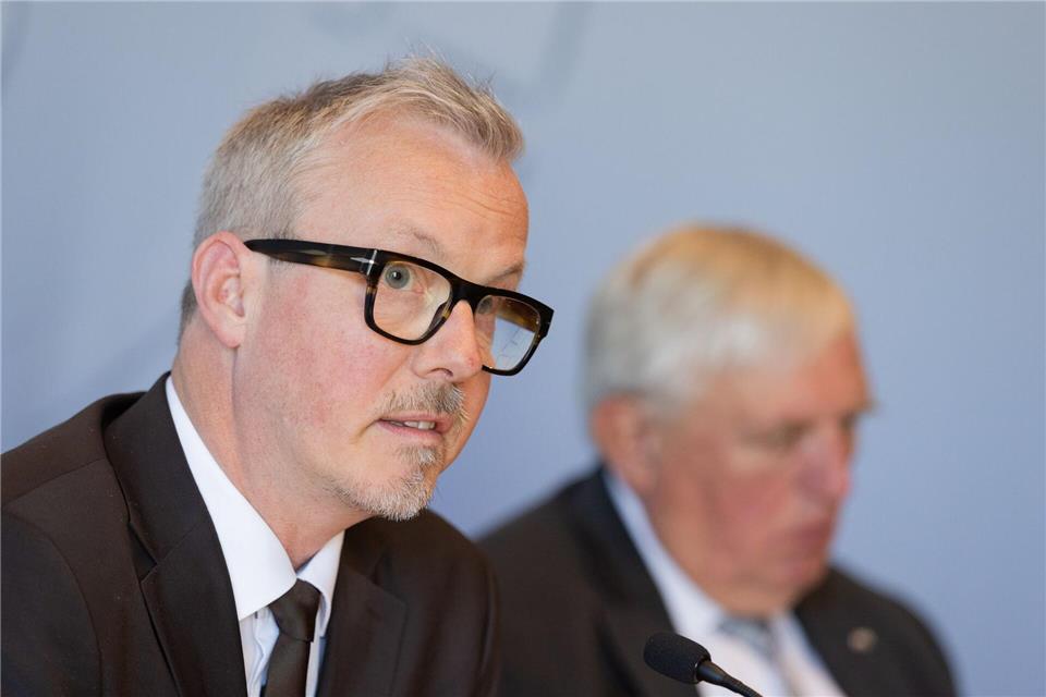 Die Zahl der Pflegeeinrichtungen könne angesichts des Fachkräftemangels nicht ins Unendliche gesteigert werden, sagt der Experte Michael Isfort.Rolf Vennenbernd/dpa