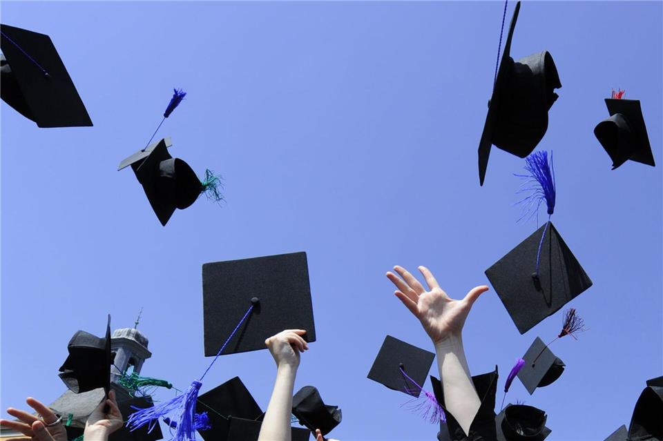 Weniger Studierende – Wirtschaft ist beunruhigt  Die Zahl der Studierenden sinkt seit Jahren in MV. Das beunruhigt die Wirtschaft. (Symbolbild)picture alliance / dpa