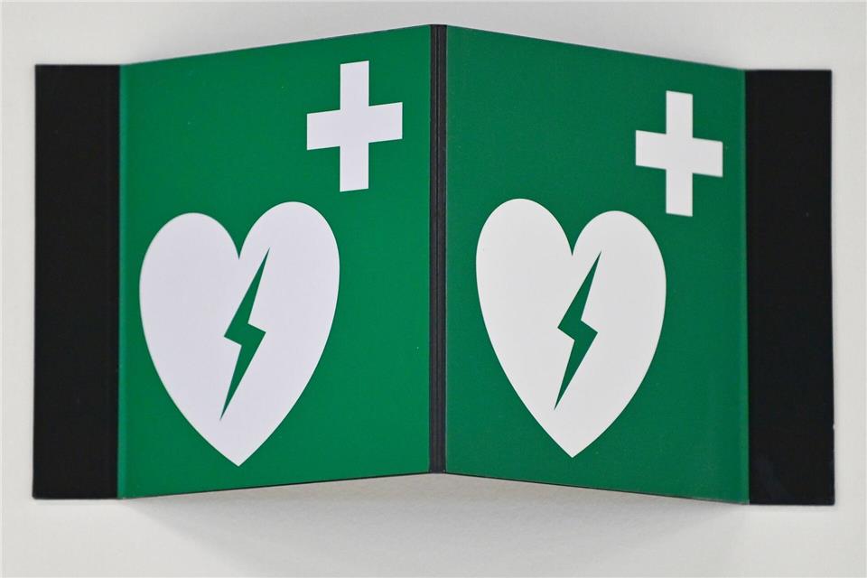 Die Zahl der Todesfälle nach einem Herzinfarkt ist in Sachsen-Anhalt kräftig zurückgegangen. (Archivbild)  Patrick Pleul/dpa-Zentralbild/dpa