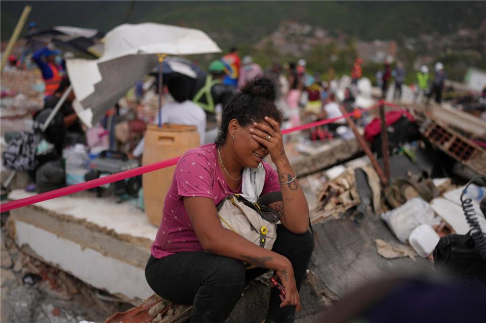Die Zahl der Toten nach den Erdbeben in Venzuela steigt.Matias Delacroix/AP/dpa