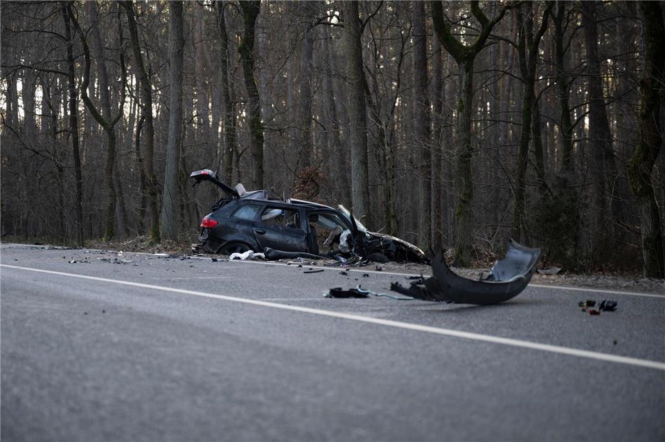 Die Zahl der Verkehrstoten in MV ist 2025 weiter gestiegen. (Symbolbild)Philip Dulian/dpa