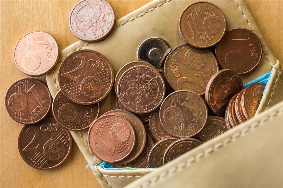 Die Zahl überschuldeter Verbraucher in Brandenburg ist im vergangenen Jahr leicht gestiegen. (Symbolbild)Patrick Pleul/dpa-Zentralbild/dpa