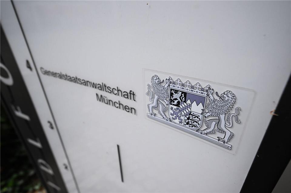 Die Zentralstelle zur Bekämpfung von Extremismus und Terrorismus bei der Münchner Generalstaatsanwaltschaft ermittelt. (Symbolbild)Felix Hörhager/dpa