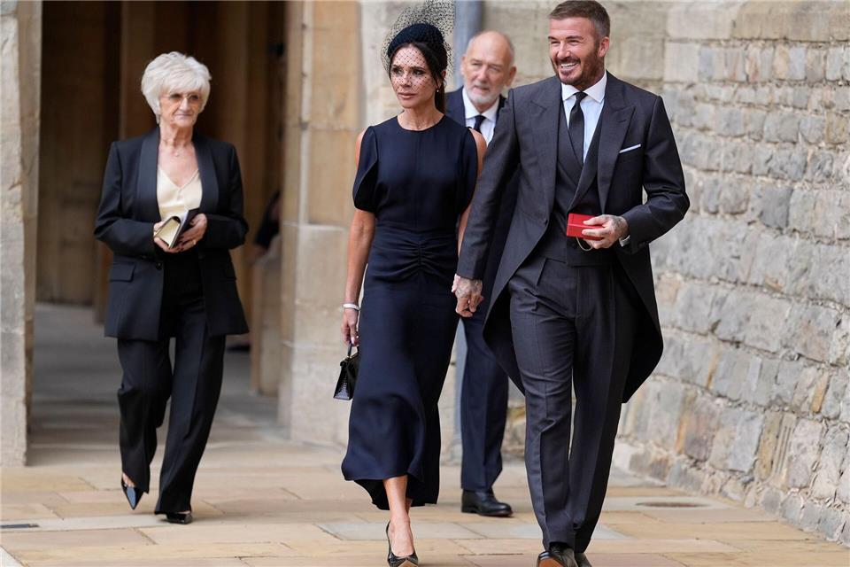 Die Zeremonie zum Ritterschlag war für die Beckhams ein Feiertag.Andrew Matthews/POOL PA via AP/dpa