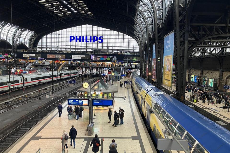Die Züge des Metronum fuhren zwischenzeitlich nicht vom und zum Hamburger Hauptbahnhof. Benjamin Haller/dpa