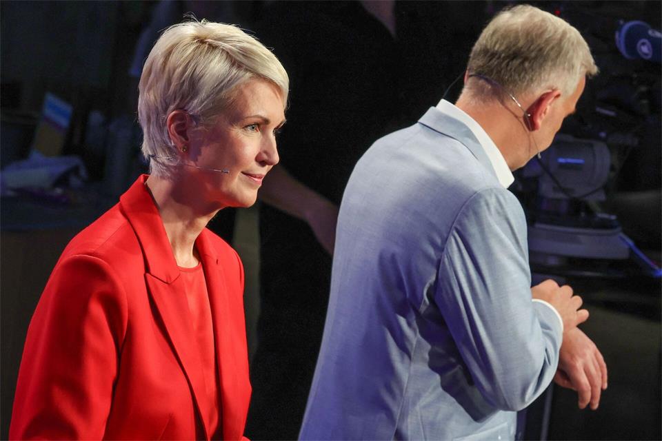 Die beiden Kandidaten für den Ministerpräsidentenposten, Amtsinhaberin Schwesig und ihr Herausforderer Holm, haben zwei harte TV-Duelle ausgefochten. (Archivbild)Jens Büttner/dpa
