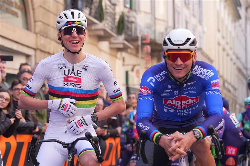Die beiden Topstars Tadej Pogacar (l) und Mathieu van der Poel.Spada/LaPresse via ZUMA Press/dpa