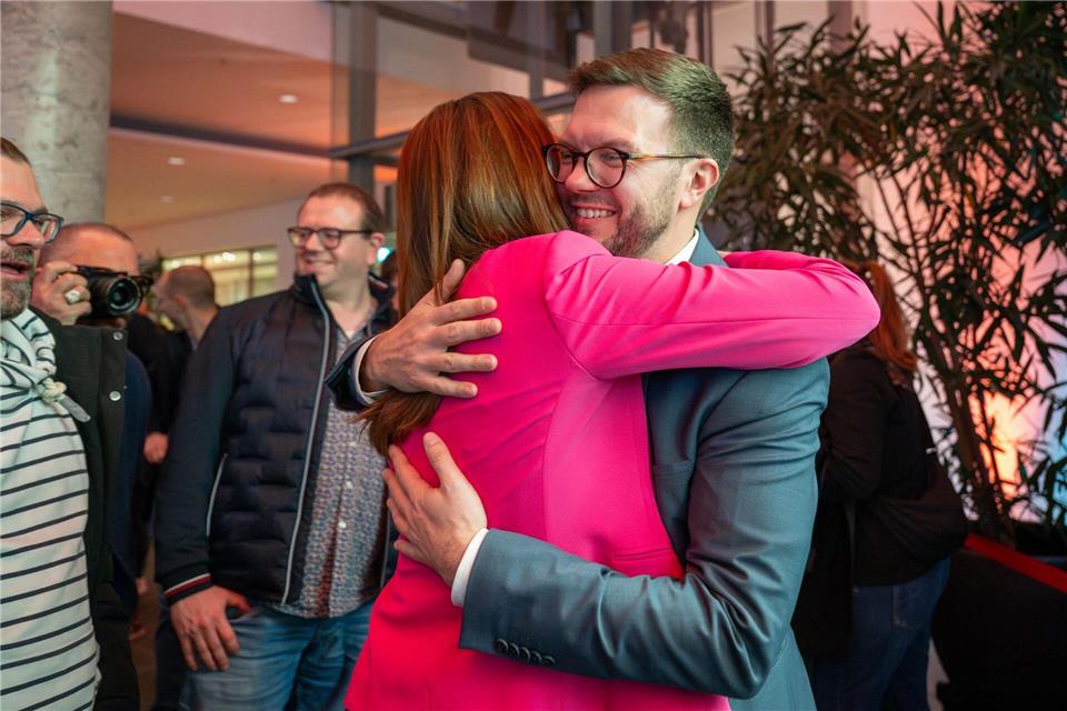 Die beiden politischen Rivalen haben einen fairen Wahlkampf geführt, schätzen sich persönlich und arbeiten im Magistrat eng zusammen.Florian Wiegand/dpa