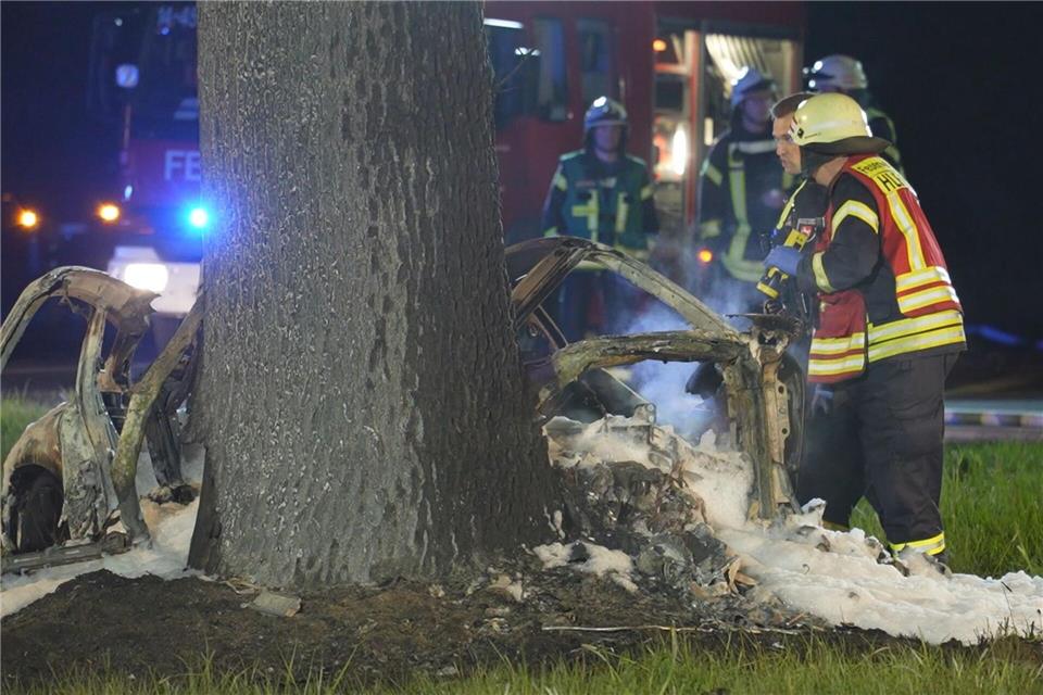 Die beiden waren mit dem Sportwagen des Vaters unterwegs.-/NWM-TV/dpa