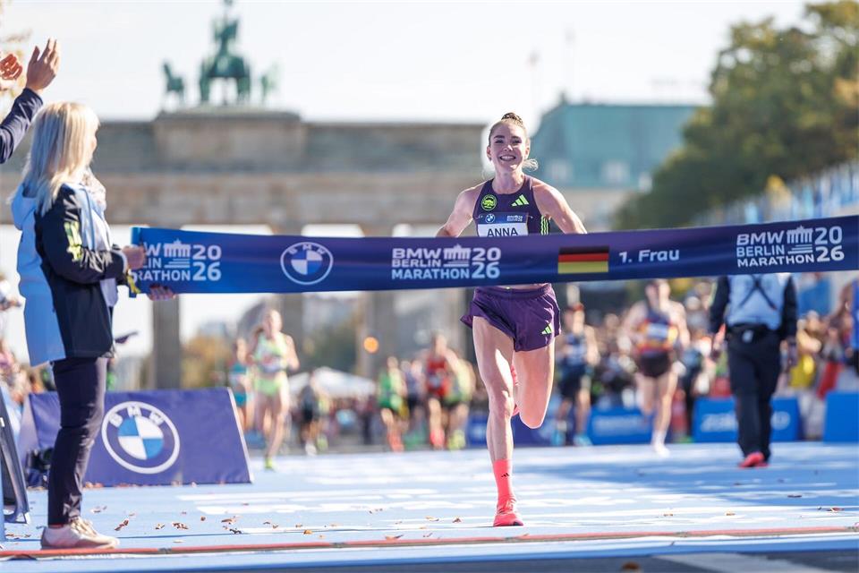 Die beste deutsche Läuferin beim Marathon ist eine Berliner Polizistin. Andreas Gora/dpa