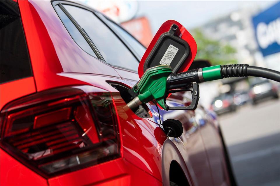 Die betroffene Tankstelle in Hechtsheim bleibt zunächst außer Betrieb. Christophe Gateau/dpa