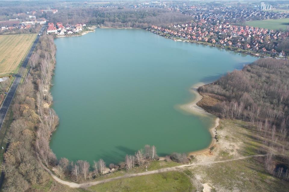 Die bisherigen Untersuchungen ergaben eine gute Wasserqualität des Klostersees.Ob er offizieller Badesee wird, ist aber noch offen.