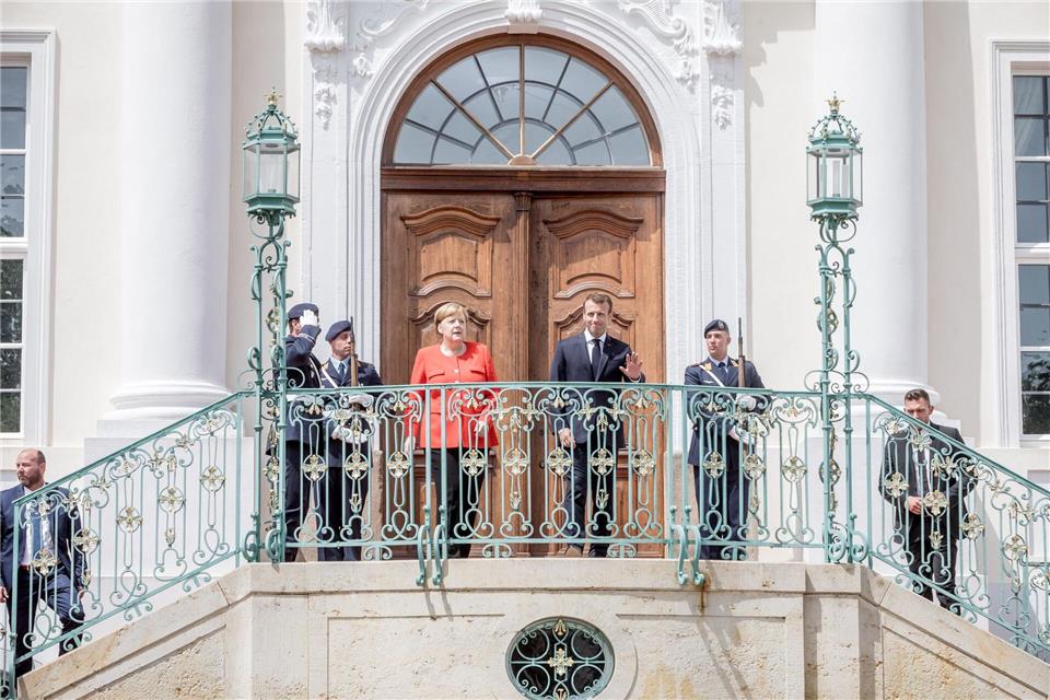 Die damalige Bundeskanzlerin Angela Merkel (CDU) war mehrfach im Schloss Meseberg, dem Gästehaus der Bundesregierung. (Archivbild)Michael Kappeler/dpa