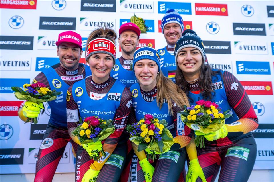 Die deutsche Rodel-Staffel holte sich den Sieg in Winterberg.David Inderlied/dpa