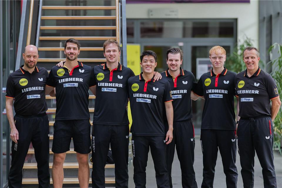 Das schwere Erbe der Ära Boll: Tischtennis-Team heiß auf EM Die deutsche Tischtennis-Nationalmannschaft vor der Team-EM in Kroatien.Rolf Vennenbernd/dpa