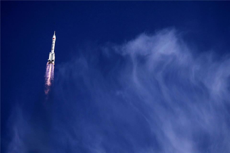 Die drei Astronauten der „Shenzhou 20“ waren im April ins All aufgebrochen. (Archivbild)Andy Wong/AP/dpa