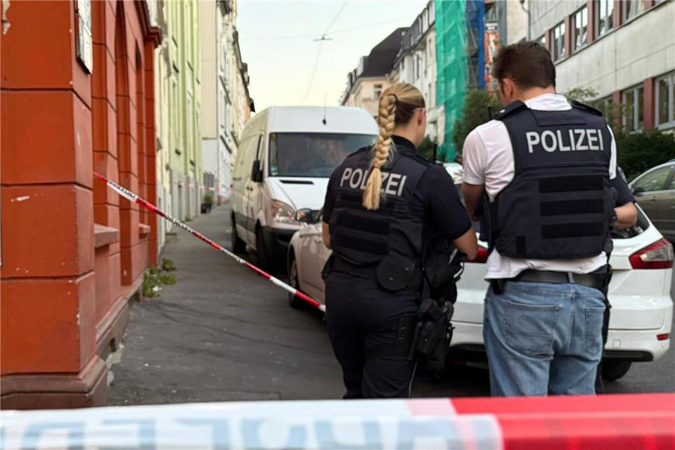 Die drei Täter flüchteten laut Polizei.Justin Brosch/dpa