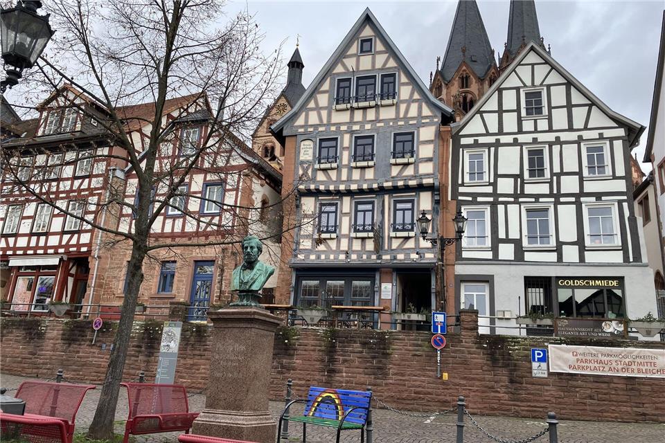 Die ehemalige Reichsstadt Gelnhausen mit ihren rund 23.000 Einwohnern ist die Kreisstadt des Main-Kinzig-Kreises, der nun mit Hanau seine mit Abstand größte Kommune verliert.Michael Bauer/DPA