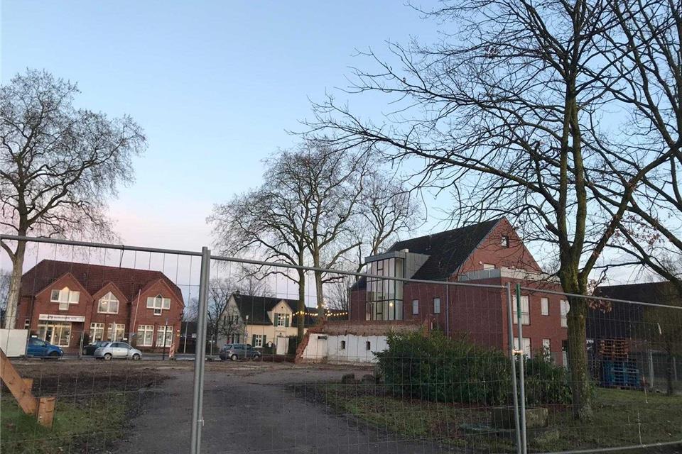 Die ehemalige Scheune auf dem Böckenhoff-Gelände ist inzwischen abgerissen worden. An dieser Stelle soll das geplante Bürgergemeinschaftshaus errichtet werden.