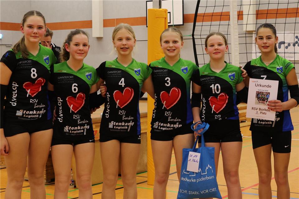 Die erfolgreichen U14-Volleyballerinnen des RSV Borken.