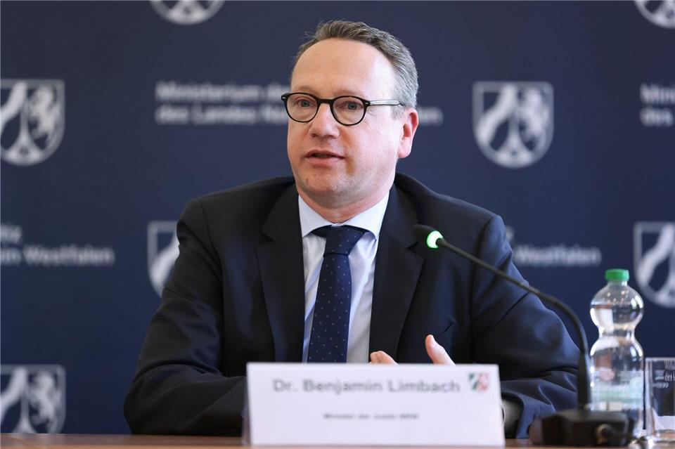 „Die ergriffenen Maßnahmen wirken“, bilanzierte Justizminister Limbach (Grüne).David Young/dpa