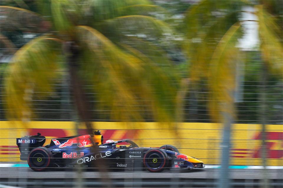 Die erste Verstappen-Pole in diesem Jahr. Vincent Thian/AP/dpa