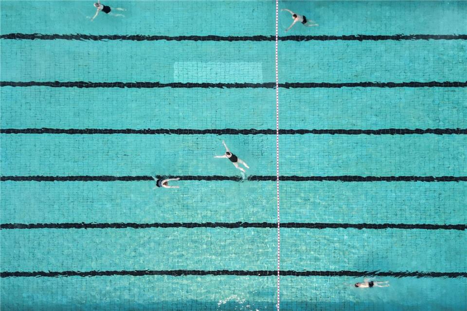 Die ersten Freibäder öffnen ihre Tore – so auch hier im ostfriesischen Weener.Lars Penning/dpa