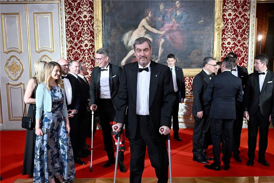 Die erzwungene Pause nach der Hüft-OP zum Nachdenken genutzt: Ministerpräsident Söder. Felix Hörhager/dpa