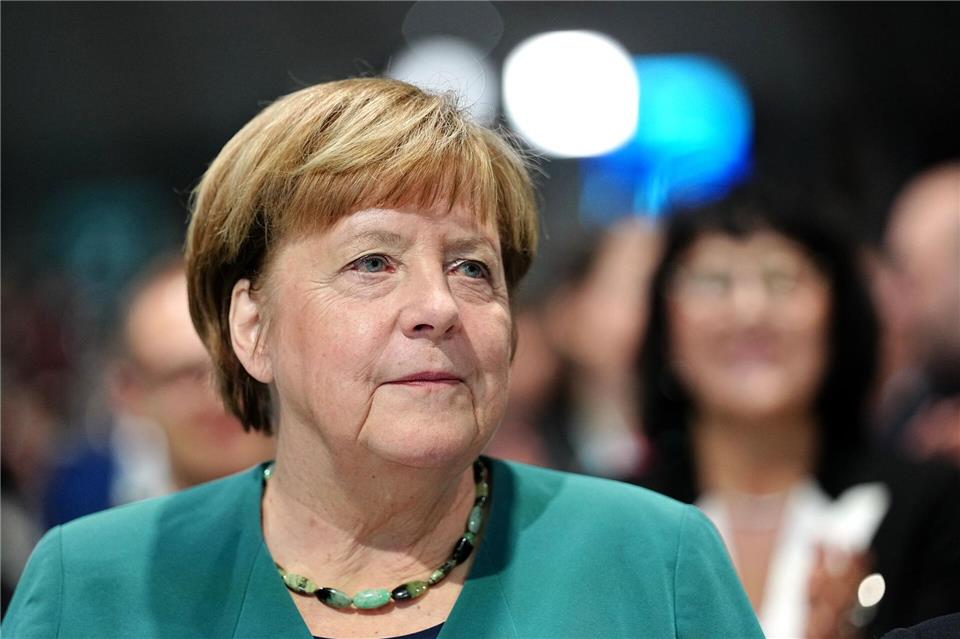 Die frühere Bundeskanzlerin Merkel wünscht sich eine faire Bewertung der Regierungspolitik durch die Bürger. (Archivbild)Kay Nietfeld/dpa