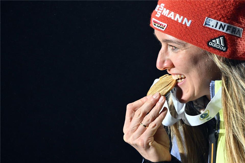 Die frühere Weltklasse-Biathletin Denise Herrmann-Wick arbeitet jetzt für das ZDF.Martin Schutt/dpa
