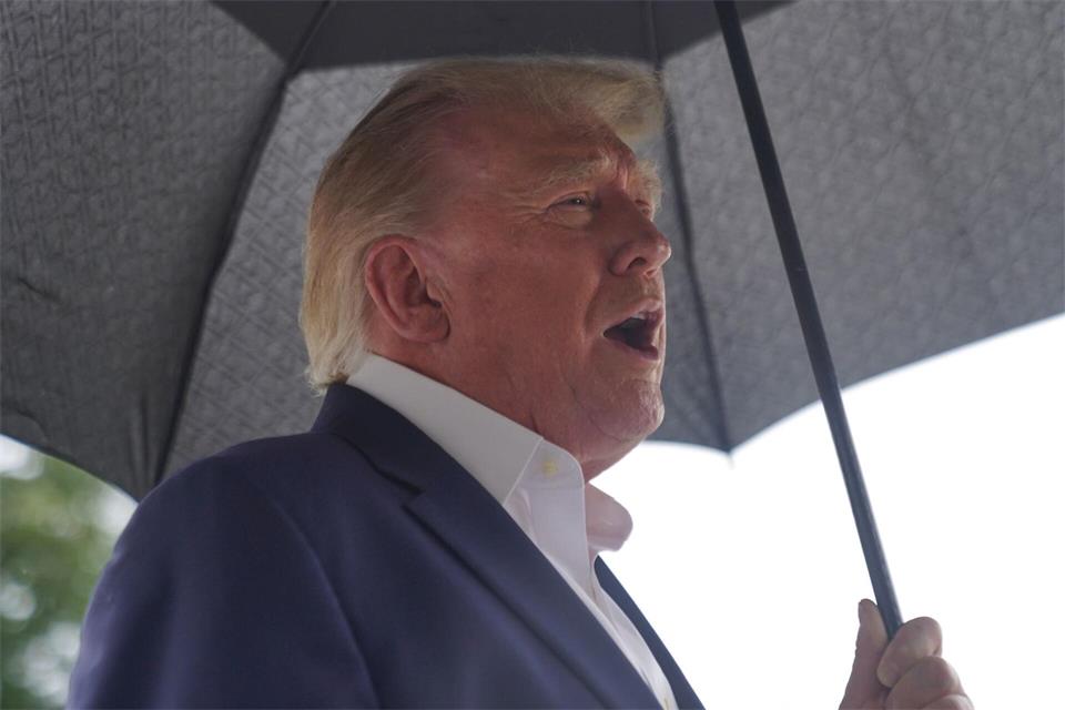 Die fünf Männer hätten „großen Schaden“ anrichten wollen, sagte US-Präsident Donald Trump.Allison Robbert/FR172296 AP/AP/dpa