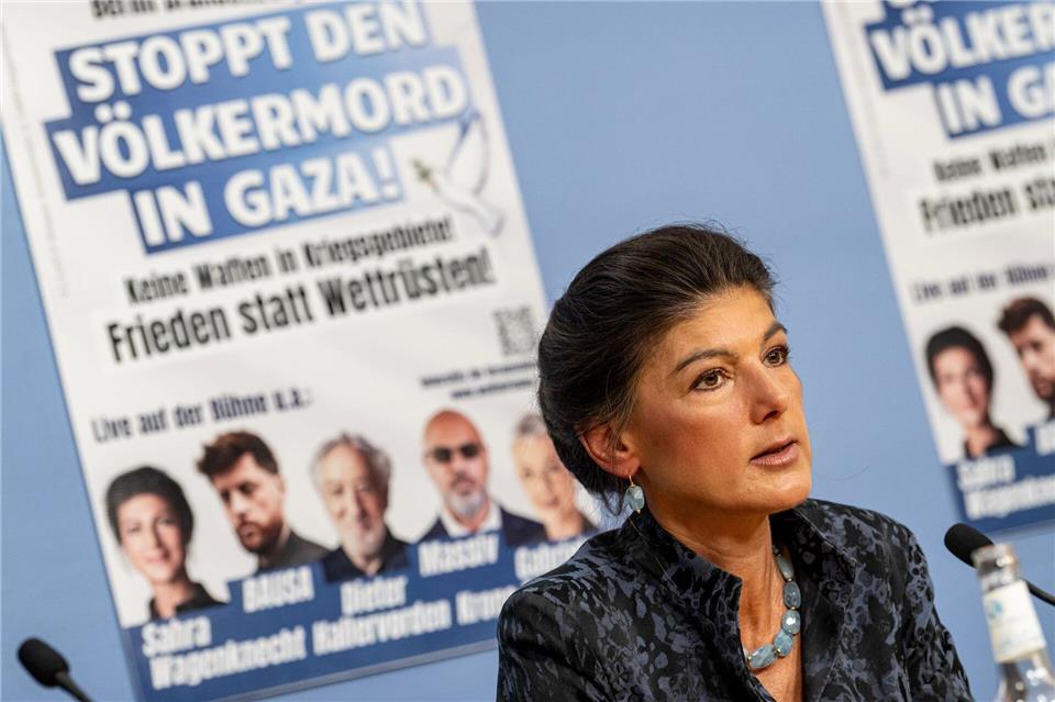 Die für Samstag geplante Demonstration muss nach Angaben der Veranstalter womöglich an einen anderen Ort verlegt werden. (Archivbild)Fabian Sommer/dpa