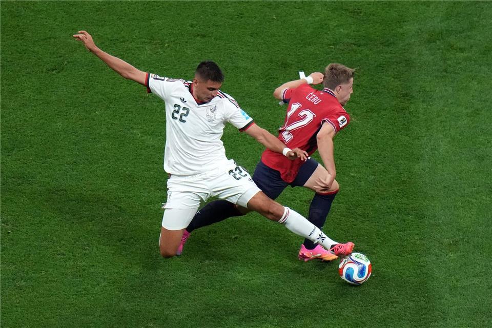 Die ganze WM für Tschechien: Einfach zu spät am Ball.Eduardo Verdugo/AP/dpa
