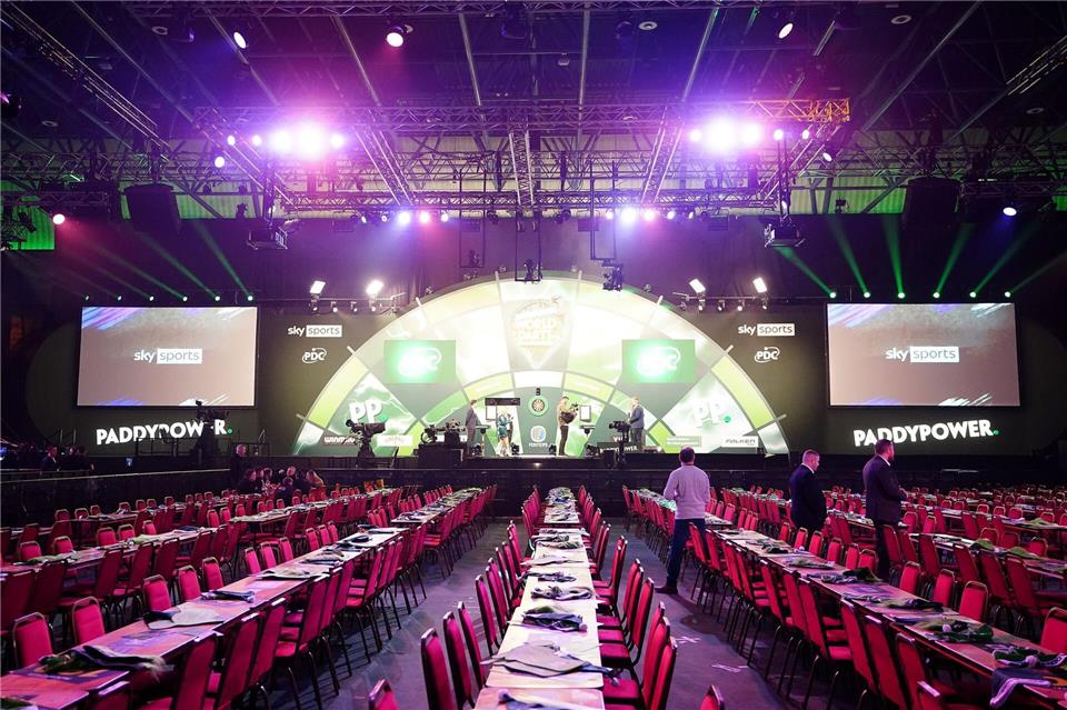 Die größte Darts-Bühne der Welt: Alexandra Palace.Zac Goodwin/PA Wire/dpa