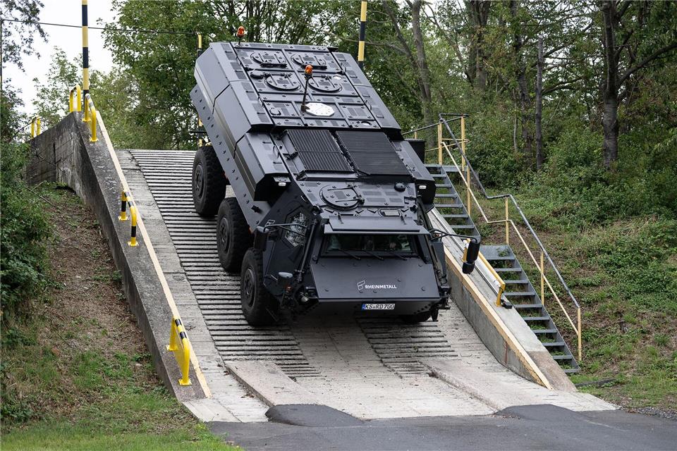 Die hessische Landesregierung will die Rüstungsindustrie im Bundesland stärken (Archivbild).Swen Pförtner/dpa