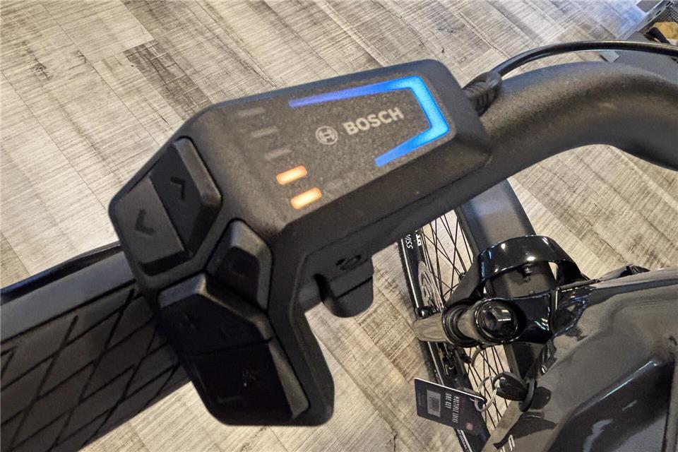 Die intuitive Schaltung lässt sich einfach und sicher auch während der Fahrt bedienen.