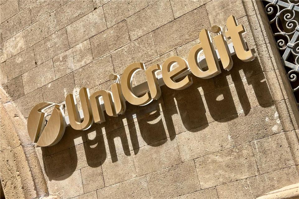 Die italienische Großbank Unicredit erwartet nach jüngsten Aussagen bald die Kontrollübernahme der Commerzbank. (Archivbild)Peter Kneffel/dpa