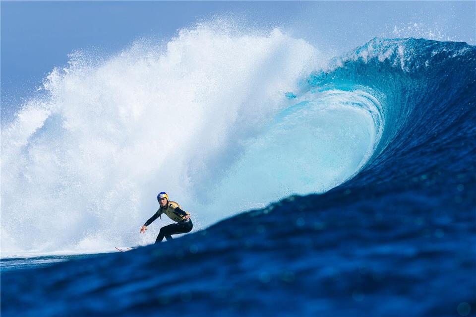 Die junge Australierin Molly Picklum gilt als Riesentalent. Ed Sloane/WORLD SURF LEAGUE/aap/dpa