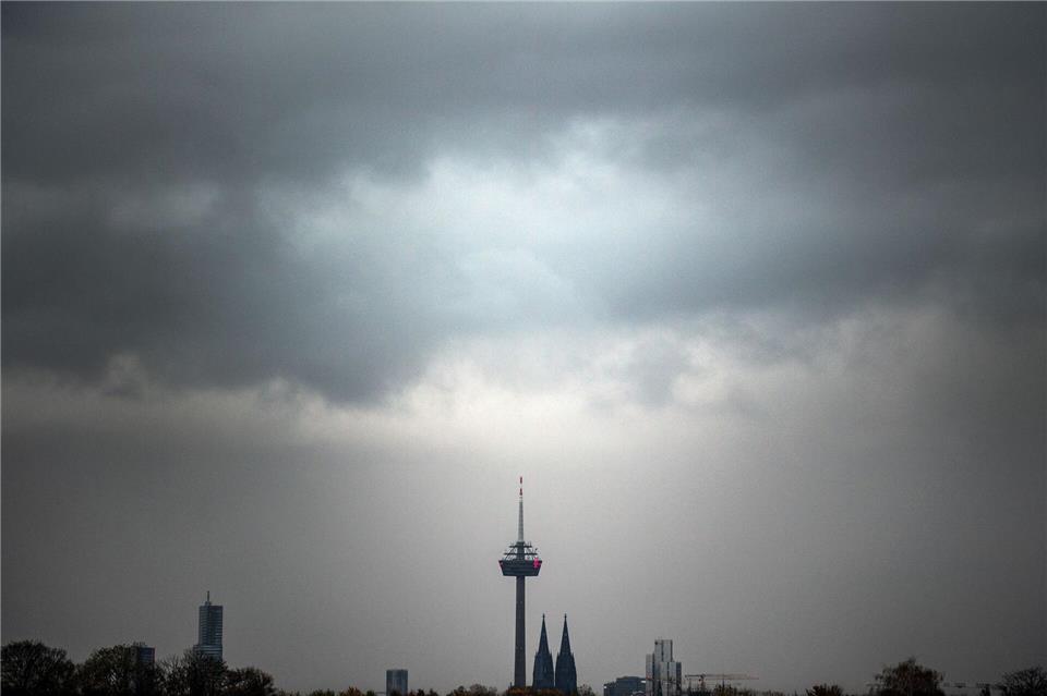 Die kommenden Tage werden trüb in NRW. (Archivbild)Federico Gambarini/dpa