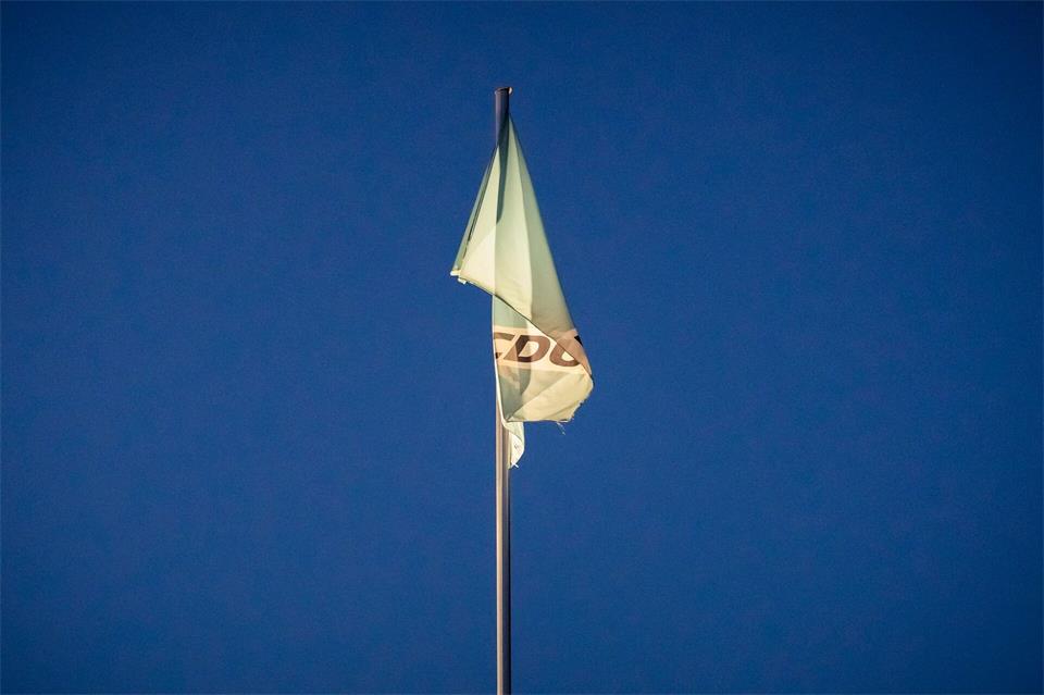 Die krachende Niederlage im Land schmerzt auch die Bundes-CDU.Christoph Soeder/dpa