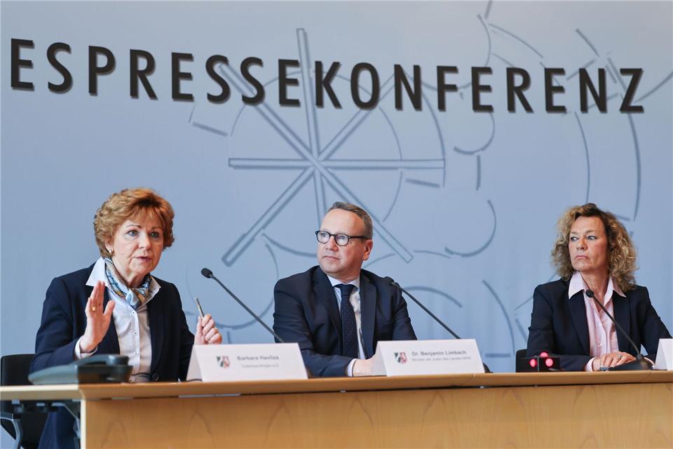 Die langjährige Siegener Landgerichtspräsidentin Dagmar Schulze-Lange hat ihr neues Amt als Opferbeauftragte des Landes Nordrhein-Westfalen angetreten.Oliver Berg/dpa