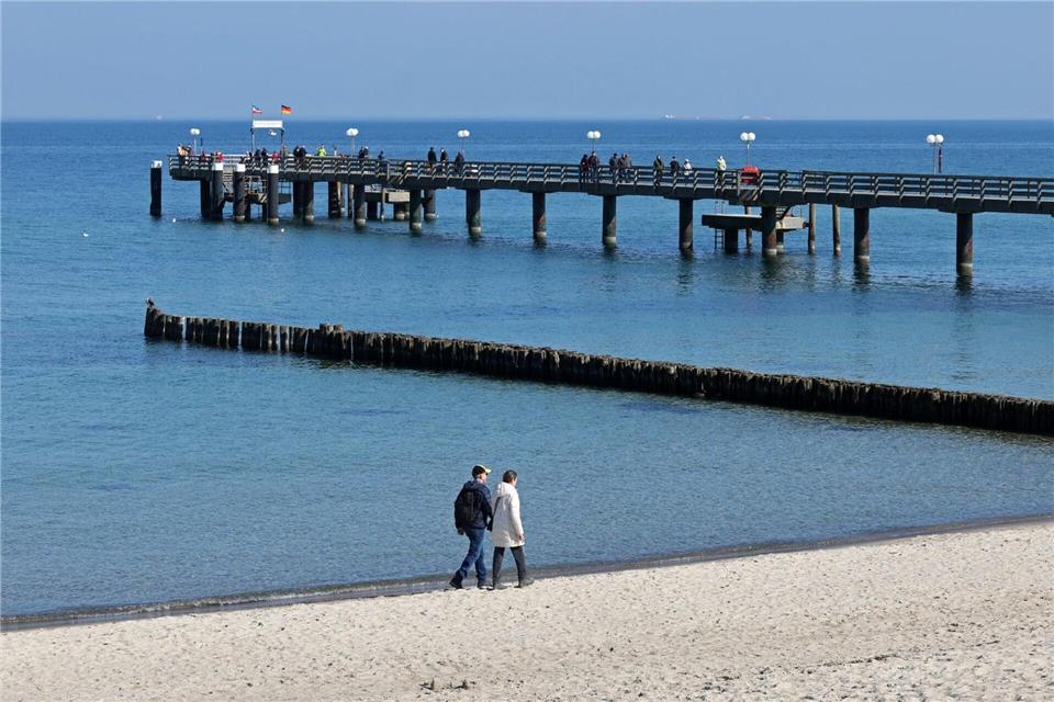 Die nächsten Tage werden freundlich und mild. (Symbolbild)Bernd Wüstneck/dpa
