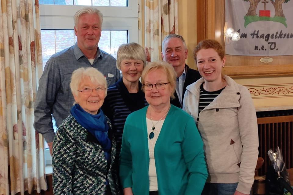Die neu gewählte Vorstandsmitglieder und Kassenprüfer:(hinten v. l.) Hermann Josef Grewing, Susanne Behler, Andreas Cluse, Victoria Heider; (vorn v. l.) Ingrid Horstmann und Hildegard Gülker. 
