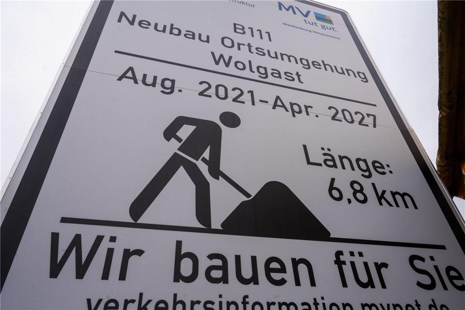 Die neue Brücke zur Insel Usedom über die Peene soll südlich von Wolgast entstehen. (Archivfoto)Stefan Sauer/dpa