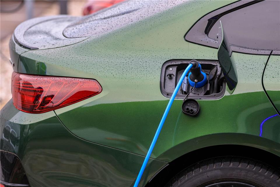 Die neue Bundesförderung für Elektroautos kann jetzt beantragt werden (Archivbild).Jan Woitas/dpa