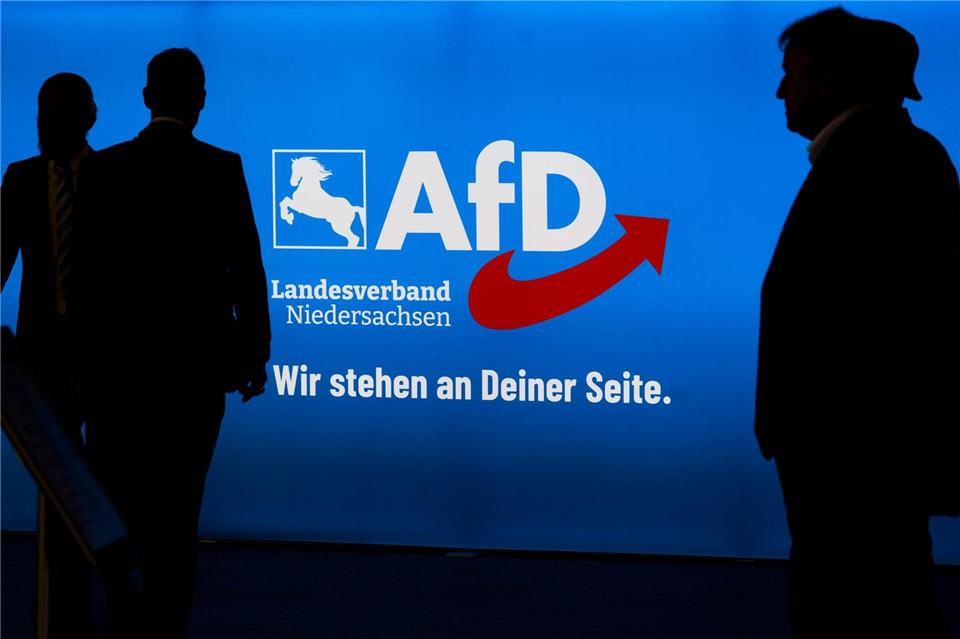 Die neue Einstufung ordne die AfD Niedersachsen dem rechtsextremistischen Spektrum zu, sagt Niedersachsens Innenministerin Daniela Behrens.Julian Stratenschulte/dpa