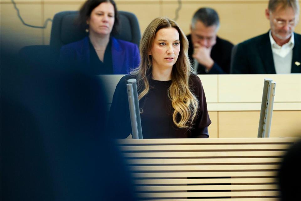 Die neue Innenministerin Magdalena Finke (CDU) erklärte im Landtag, warum eine Reform des Verfassungsschutzes notwendig sei.Frank Molter/dpa