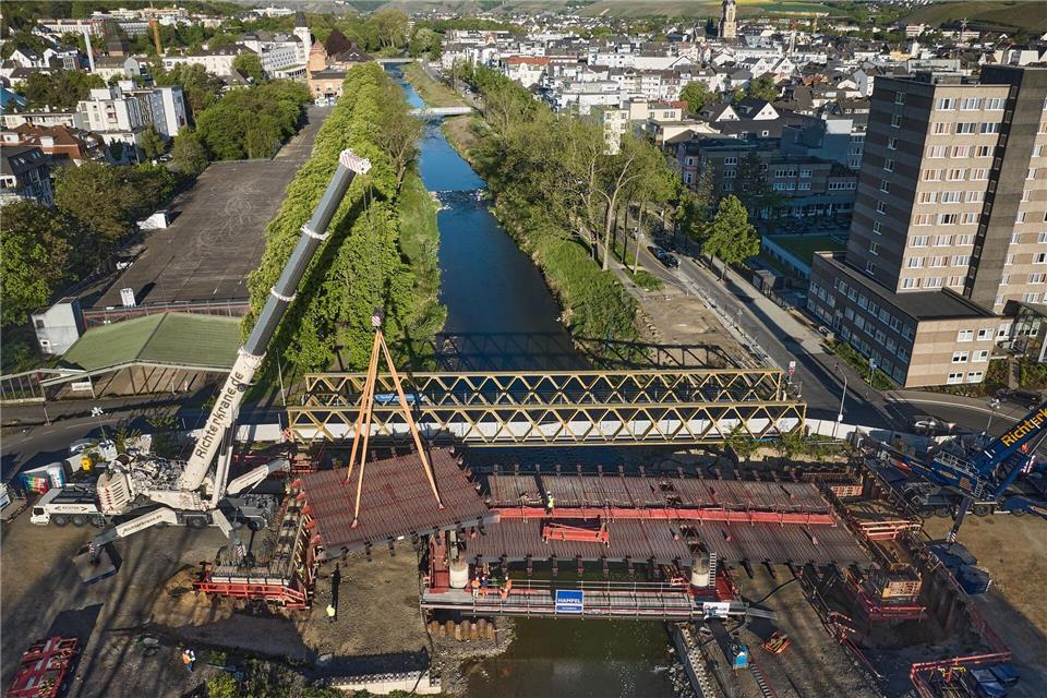 Die neue Landgrafenbrücke wird rund 48 Meter lang und 14,50 Meter breit sein. (Archivbild)Thomas Frey/dpa